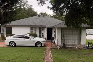 1531 E Lakeview Dr, Dallas, TX 75216 - Photo 1