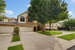 332 Emma Call Ct, Decatur, TX 76234 - Photo 2