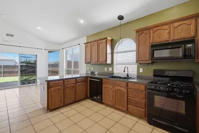 10013 Bull Run, Fort Worth, TX 76177 - Photo 6