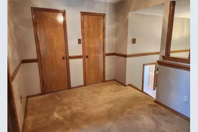 2001 Birchwood Lane, Grand Prairie, TX 75050 - Photo 10