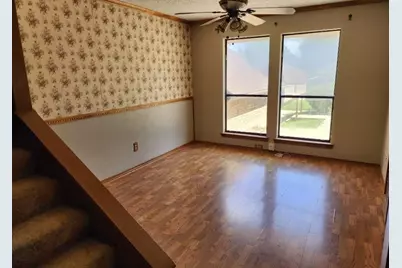 2001 Birchwood Lane, Grand Prairie, TX 75050 - Photo 4