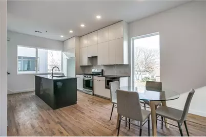 427 W 10th Street #303, Dallas, TX 75208 - Photo 6