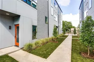 427 W 10th St, Dallas, TX 75208 - Photo 2