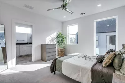 427 W 10th Street #303, Dallas, TX 75208 - Photo 10