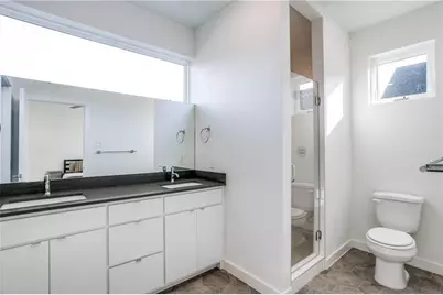 427 W 10th Street #303, Dallas, TX 75208 - Photo 12