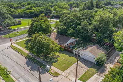 405 Easton Road, Dallas, TX 75218 - Photo 32