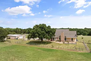 900 Hickey Ct, Granbury, TX 76049 - Photo 28