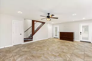 900 Hickey Ct, Granbury, TX 76049 - Photo 10