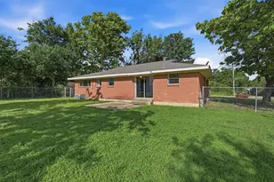 901 Maple St, Howe, TX 75459 - Photo 26