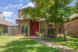 2029 Falcon Ridge Dr, Carrollton, TX 75010 - Photo 2