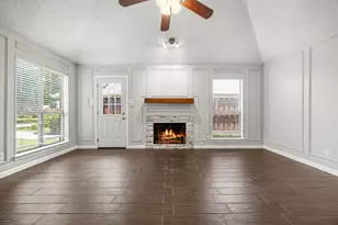 2029 Falcon Ridge Dr, Carrollton, TX 75010 - Photo 6