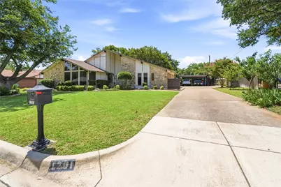 1201 Rockmoor Drive, Edgecliff Village, TX 76134 - Photo 2