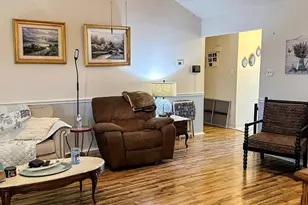 1324 N Creek Dr, Saginaw, TX 76179 - Photo 2