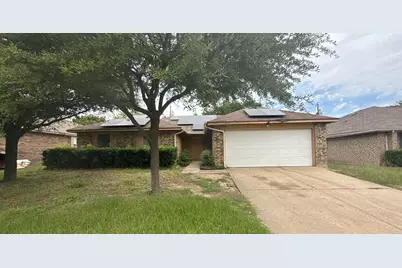 914 Larue Drive, Cedar Hill, TX 75104 - Photo 1