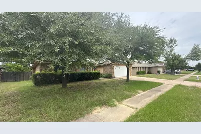 914 Larue Drive, Cedar Hill, TX 75104 - Photo 6
