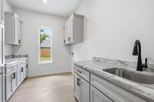 9814 Bringier Ct, Granbury, TX 76049 - Photo 22