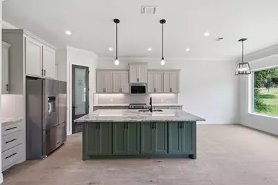 9814 Bringier Court, Granbury, TX 76049 - Photo 14