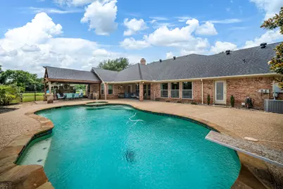 6400 Oak Hollow Drive, Burleson, TX 76028 - Photo 4