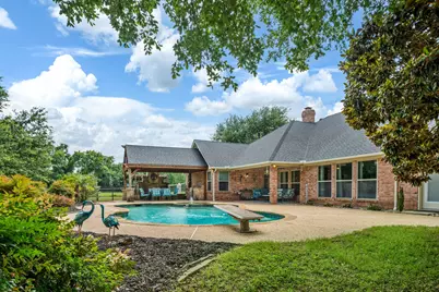 6400 Oak Hollow Drive, Burleson, TX 76028 - Photo 32