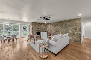 3905 Mountain Vista Dr, Granbury, TX 76048 - Photo 8