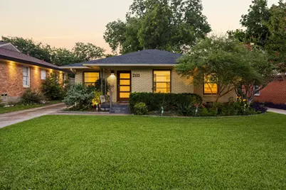 2111 Melbourne Avenue, Dallas, TX 75224 - Photo 1