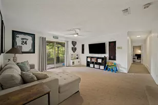 909 Edgecliff Dr, Bedford, TX 76022 - Photo 14