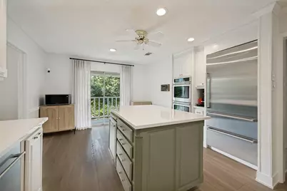 909 Edgecliff Drive, Bedford, TX 76022 - Photo 10