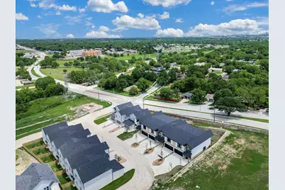 816 Premier Parkway, Grand Prairie, TX 75051 - Photo 36