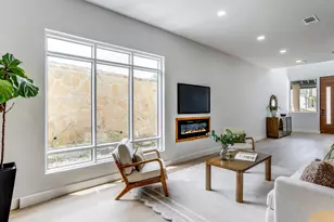 816 Premier Pkwy, Grand Prairie, TX 75051 - Photo 4