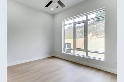 816 Premier Parkway, Grand Prairie, TX 75051 - Photo 18