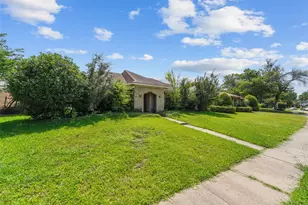 106 E Schreiber St, Garland, TX 75040 - Photo 2