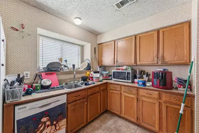 106 E Schreiber Street, Garland, TX 75040 - Photo 10