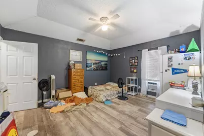 106 E Schreiber Street, Garland, TX 75040 - Photo 14