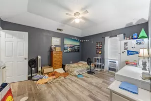 106 E Schreiber St, Garland, TX 75040 - Photo 14