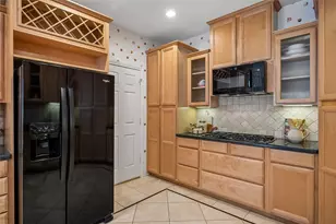 5829 Preston Valley Dr, Dallas, TX 75240 - Photo 12
