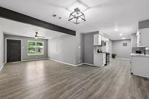 232 NW Jayellen Ave, Burleson, TX 76028 - Photo 6