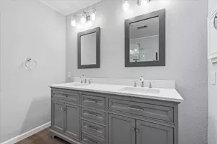 932 Avondale Ln, Plano, TX 75025 - Photo 8