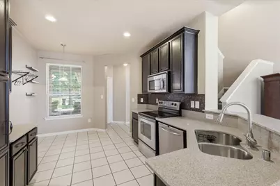932 Avondale Lane, Plano, TX 75025 - Photo 2