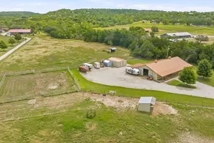 2400 Horsemans Dr, Stephenville, TX 76401 - Photo 28