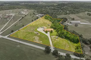 2400 Horsemans Dr, Stephenville, TX 76401 - Photo 26