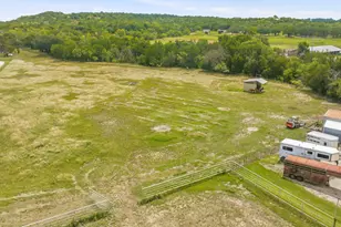 2400 Horsemans Dr, Stephenville, TX 76401 - Photo 30