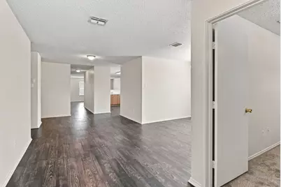 4880 Parkview Hills Lane, Fort Worth, TX 76179 - Photo 4