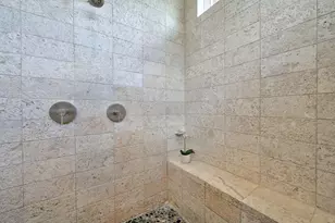 381 E Greenbriar Ln, Dallas, TX 75203 - Photo 32