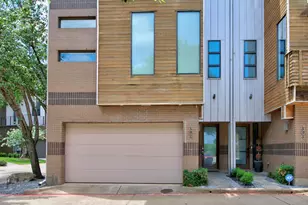 381 E Greenbriar Ln, Dallas, TX 75203 - Photo 2
