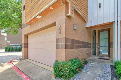 381 E Greenbriar Lane #304, Dallas, TX 75203 - Photo 4