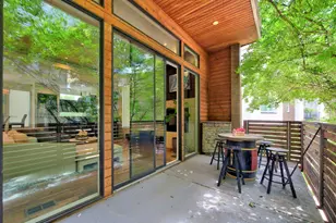 381 E Greenbriar Ln, Dallas, TX 75203 - Photo 16