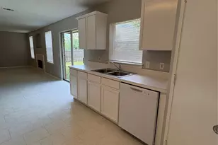 1817 Berkeley Dr, Glenn Heights, TX 75154 - Photo 8