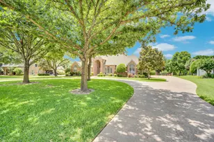 133 Spring Grove Dr, Waxahachie, TX 75165 - Photo 2