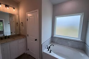 1039 Deer Is Ct, Azle, TX 76020 - Photo 18