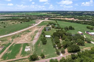 1447 Campbell Rd, Waxahachie, TX 75167 - Photo 1